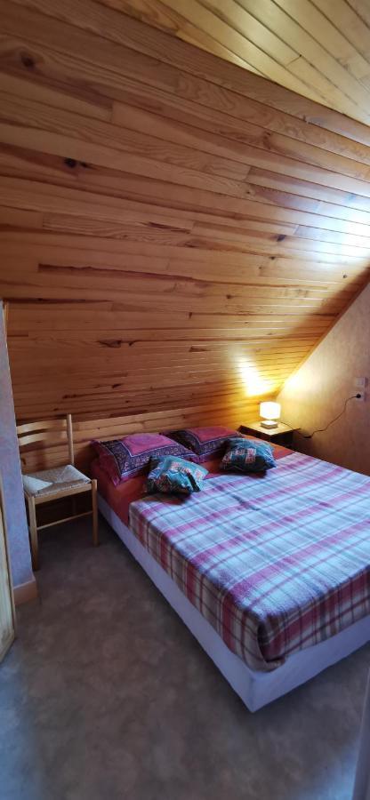 Bed and Breakfast Le Fidele Saint-Chamant Екстер'єр фото