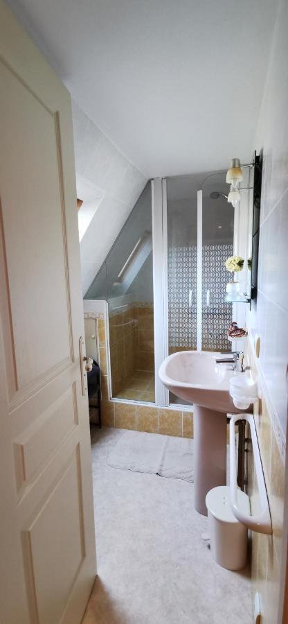 Bed and Breakfast Le Fidele Saint-Chamant Екстер'єр фото